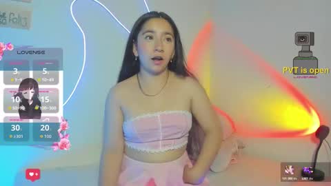 Snapshot of _litle_mily_ chatting on 09/10/25, 09:26 Mily online show from 09/10/25, 09:26