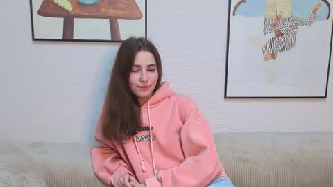 Emma online show from 09/25/25, 11:19