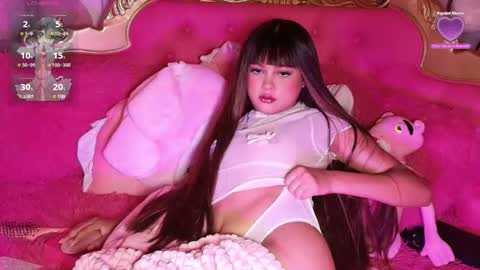 Snapshot of _little_glrl_ chatting on 09/23/25, 07:11 _little_glrl_ online show from 09/23/25, 07:11