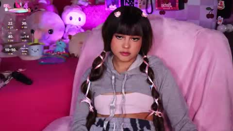 Snapshot of _little_glrl_ chatting on 06/30/26, 11:17 _little_glrl_ online show from 06/30/26, 11:17