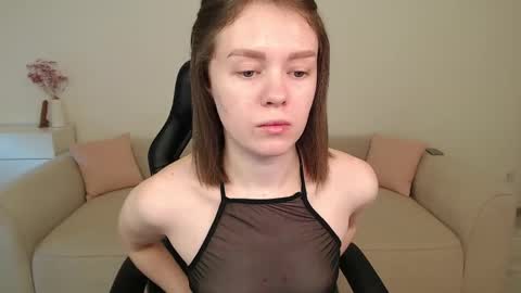  My name is lina Lush is activePrivate is Open online show from 06/03/26, 02:33