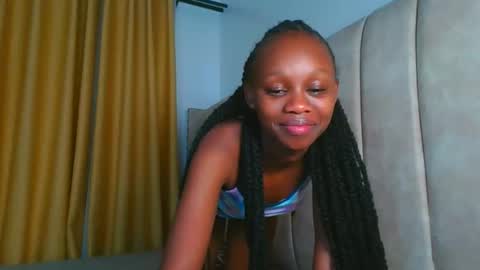 Snapshot of _littlevenus chatting on 10/09/25, 02:20 Littlevenus online show from 10/09/25, 02:20