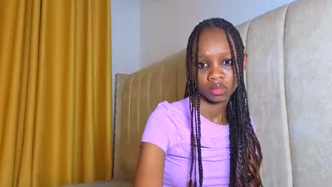 Littlevenus online show from 12/01/25, 11:21