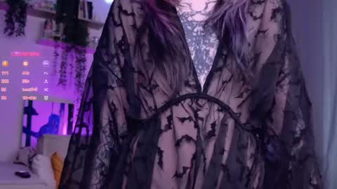 Lolly online show from 12/23/25, 09:51