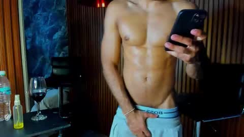 _luca_flame online show from 09/15/25, 03:06