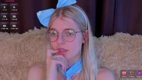 Snapshot of _luckybet_ chatting on 11/03/25, 07:04 Monica online show from 11/03/25, 07:04