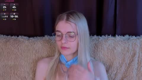 Snapshot of _luckybet_ chatting on 11/24/25, 07:13 Monica online show from 11/24/25, 07:13