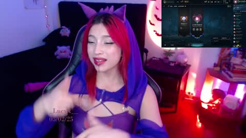 Snapshot of _lucyx__ chatting on 02/05/25, 09:29 Queen. Help me reach 100 thumbs up online show from 02/05/25, 09:29