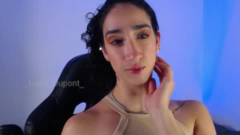 Snapshot of _luna_dupont_ chatting on 04/19/26, 01:49 Luna online show from 04/19/26, 01:49