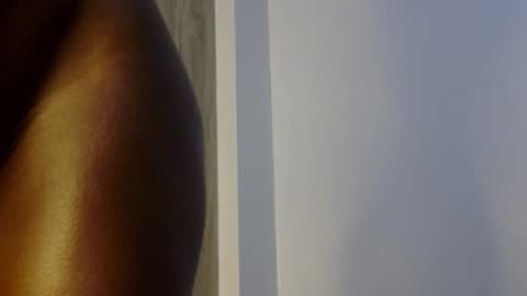 Snapshot of _luna_nyx chatting on 09/27/25, 04:50 Luna online show from 09/27/25, 04:50