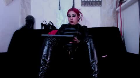 MISS LUNA online show from 09/23/25, 07:55