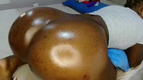 luscious online show from 03/11/26, 04:18