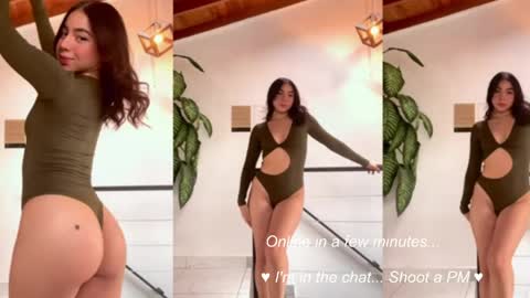 Snapshot of _lustyles_ chatting on 03/25/26, 05:35 _lustyles_ online show from 03/25/26, 05:35