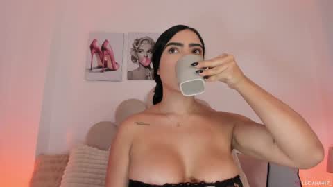 Snapshot of _luuciana_ chatting on 06/12/26, 04:33 _luuciana_ online show from 06/12/26, 04:33
