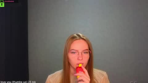 Welcome guys  Pleasure to see you all here  My name is Lysafeta and MichaelaTip menu is active Private is open  online show from 10/24/25, 05:15