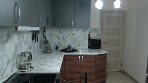 Snapshot of _mamma_mia_ chatting on 02/23/25, 10:20 Kate online show from 02/23/25, 10:20