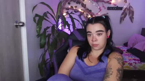 Snapshot of _marcela_wi chatting on 06/10/26, 09:46 Marce online show from 06/10/26, 09:46