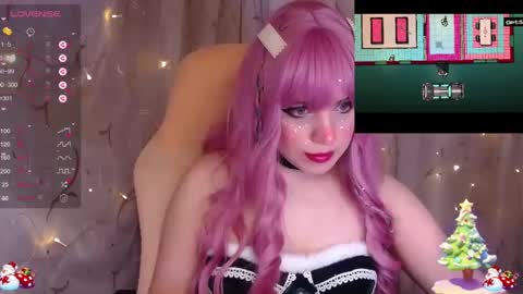 Kira online show from 12/24/24, 12:55