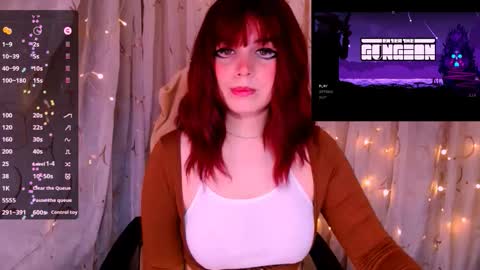 Kira online show from 09/21/25, 09:11