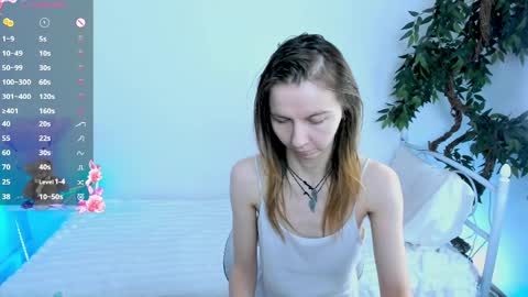 Snapshot of _mari_so chatting on 04/22/26, 01:12 Scarlett online show from 04/22/26, 01:12