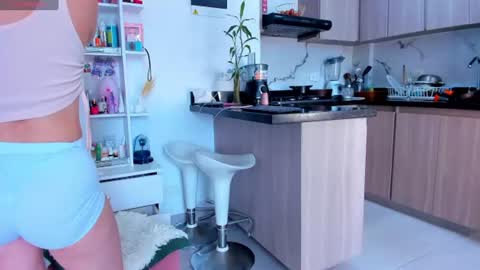 Snapshot of _maria_angel_ chatting on 06/19/26, 06:12 Maria Angel online show from 06/19/26, 06:12