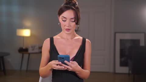 Snapshot of _mariarty_ chatting on 01/16/25, 09:40 Marie -   -25 discount online show from 01/16/25, 09:40