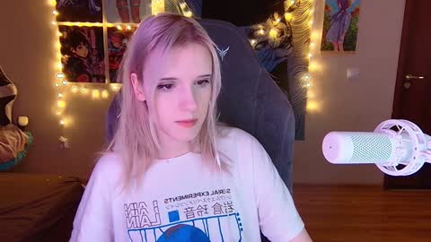 Mariko online show from 12/20/24, 02:38