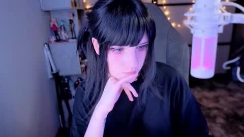 Mariko online show from 11/13/25, 03:11