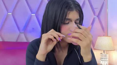 Snapshot of _maskedgirl_ chatting on 11/02/25, 11:56 Nahayo online show from 11/02/25, 11:56