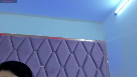 Snapshot of _maskedgirl_ chatting on 11/16/25, 11:05 Nahayo online show from 11/16/25, 11:05