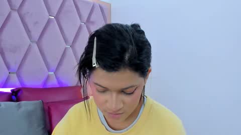 Snapshot of _maskedgirl_ chatting on 11/29/25, 12:08 Nahayo online show from 11/29/25, 12:08