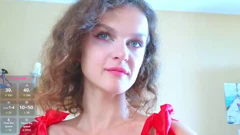 Snapshot of _masterpiece__ chatting on 07/05/26, 08:43 Sophia online show from 07/05/26, 08:43
