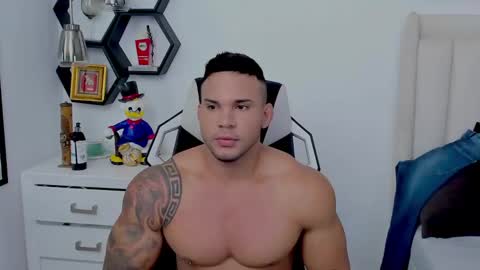 _matthew_santos_ online show from 12/12/24, 10:31