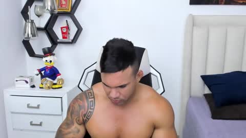 _matthew_santos_ online show from 01/14/25, 12:00