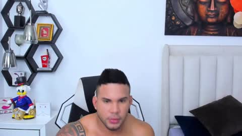 _matthew_santos_ online show from 02/08/25, 12:06