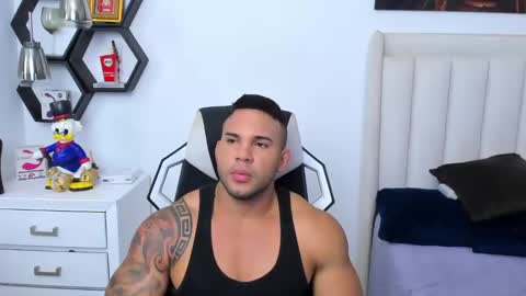 _matthew_santos_ online show from 02/10/25, 09:58