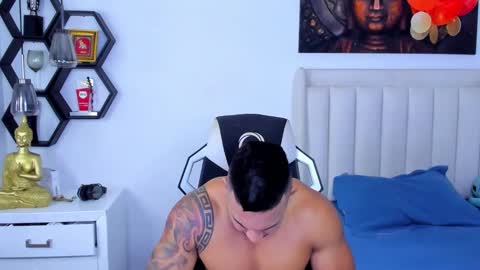 Snapshot of _matthew_santos_ chatting on 11/07/25, 10:10 _matthew_santos_ online show from 11/07/25, 10:10