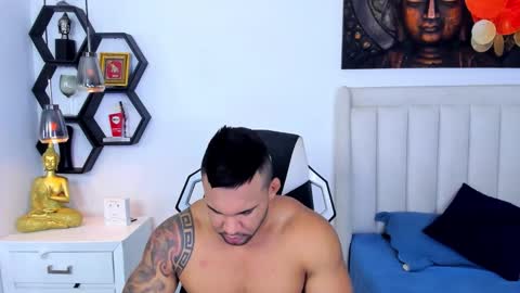 Snapshot of _matthew_santos_ chatting on 12/17/25, 10:38 _matthew_santos_ online show from 12/17/25, 10:38