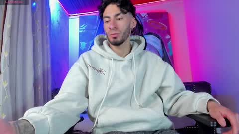 Max online show from 01/17/26, 01:49