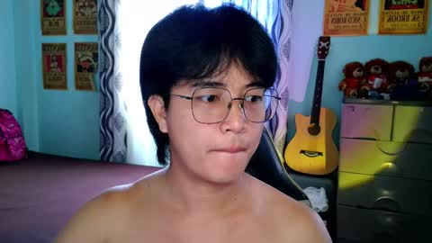 Snapshot of _maxurbate chatting on 12/22/25, 03:58 MAX Dont forget to follow online show from 12/22/25, 03:58