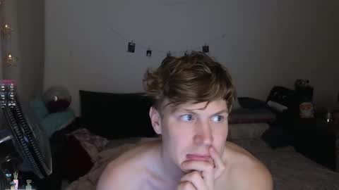 Snapshot of _medaed20_ chatting on 10/07/25, 03:53 Medaed20 online show from 10/07/25, 03:53