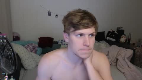 Snapshot of _medaed20_ chatting on 10/12/25, 06:18 Medaed20 online show from 10/12/25, 06:18