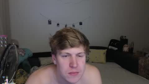 Snapshot of _medaed20_ chatting on 10/20/25, 04:51 Medaed20 online show from 10/20/25, 04:51