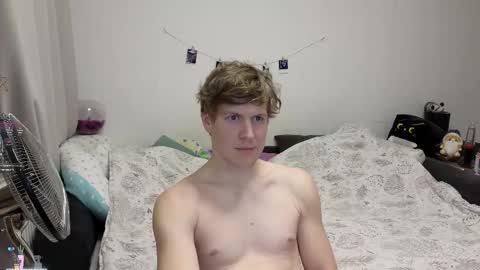 Snapshot of _medaed20_ chatting on 11/10/25, 04:28 Medaed20 online show from 11/10/25, 04:28