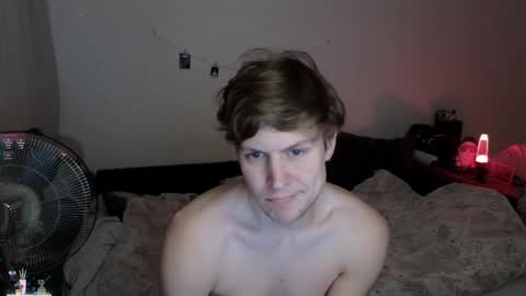 Snapshot of _medaed20_ chatting on 11/16/25, 06:35 Medaed20 online show from 11/16/25, 06:35