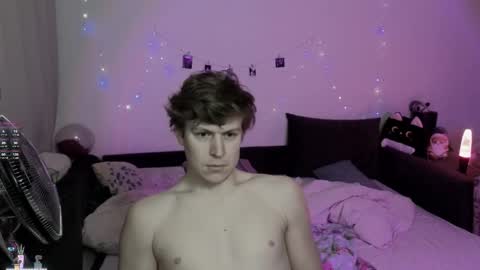 Snapshot of _medaed20_ chatting on 11/29/25, 02:42 Medaed20 online show from 11/29/25, 02:42