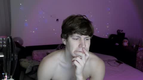 Snapshot of _medaed20_ chatting on 11/30/25, 01:48 Medaed20 online show from 11/30/25, 01:48