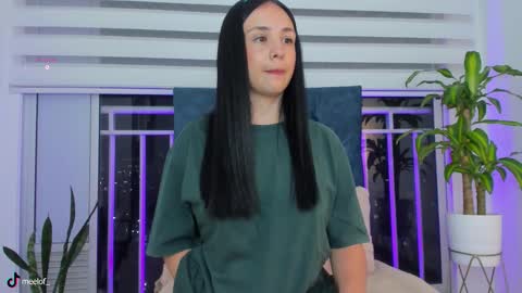 Snapshot of _meel_ chatting on 11/04/25, 02:54 Meel online show from 11/04/25, 02:54