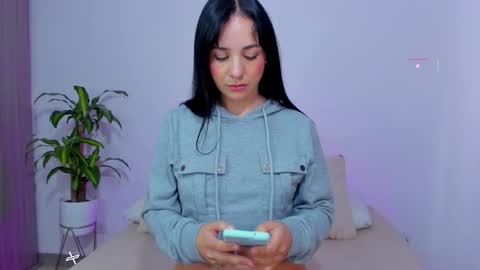 Snapshot of _meel_ chatting on 11/06/25, 01:45 Meel online show from 11/06/25, 01:45