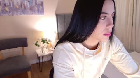 Snapshot of _megaan__ chatting on 05/14/26, 12:01 Megan online show from 05/14/26, 12:01